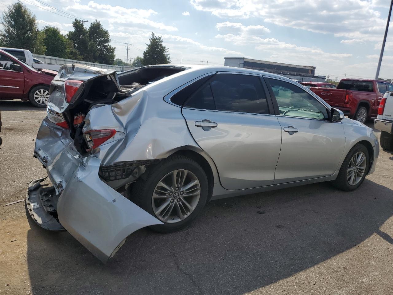 2016 TOYOTA CAMRY