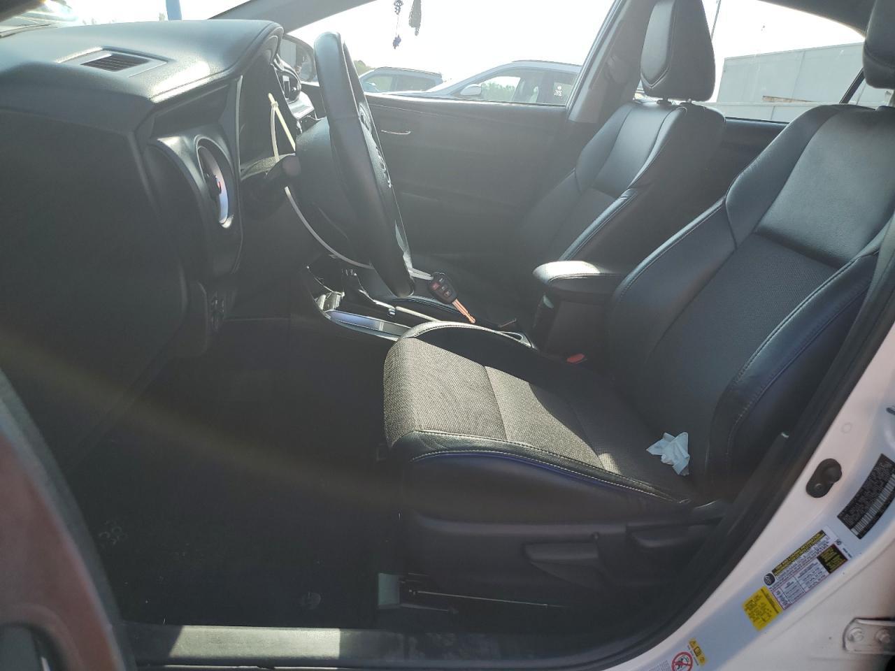 2019 TOYOTA COROLLA