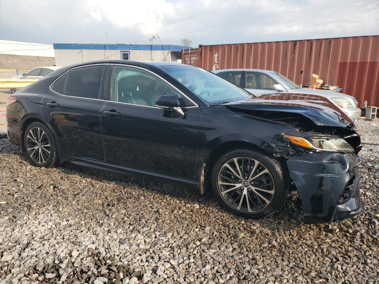 2019 TOYOTA CAMRY