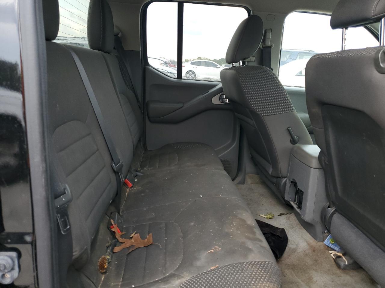 2012 NISSAN Frontier