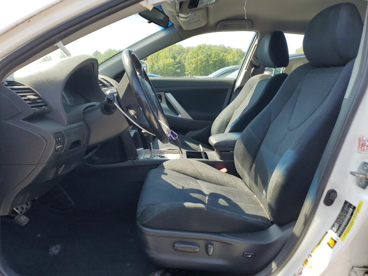 2010 TOYOTA CAMRY
