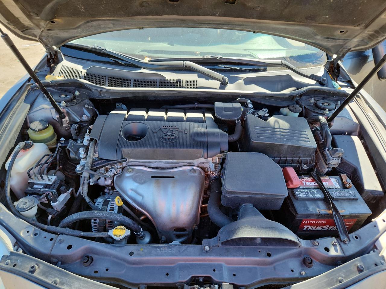 2011 TOYOTA CAMRY