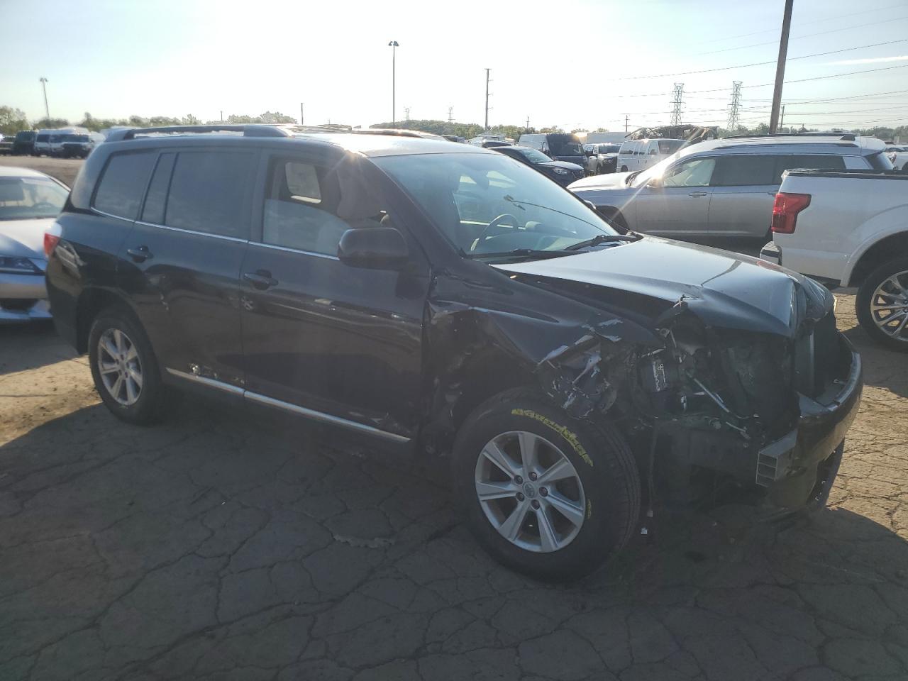 2011 TOYOTA HIGHLANDER