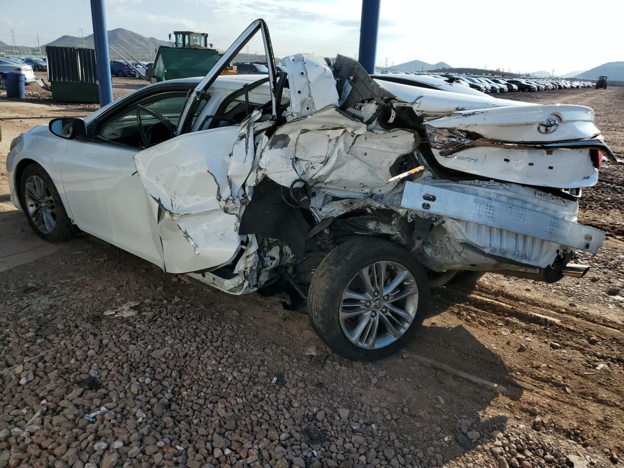 2015 TOYOTA CAMRY