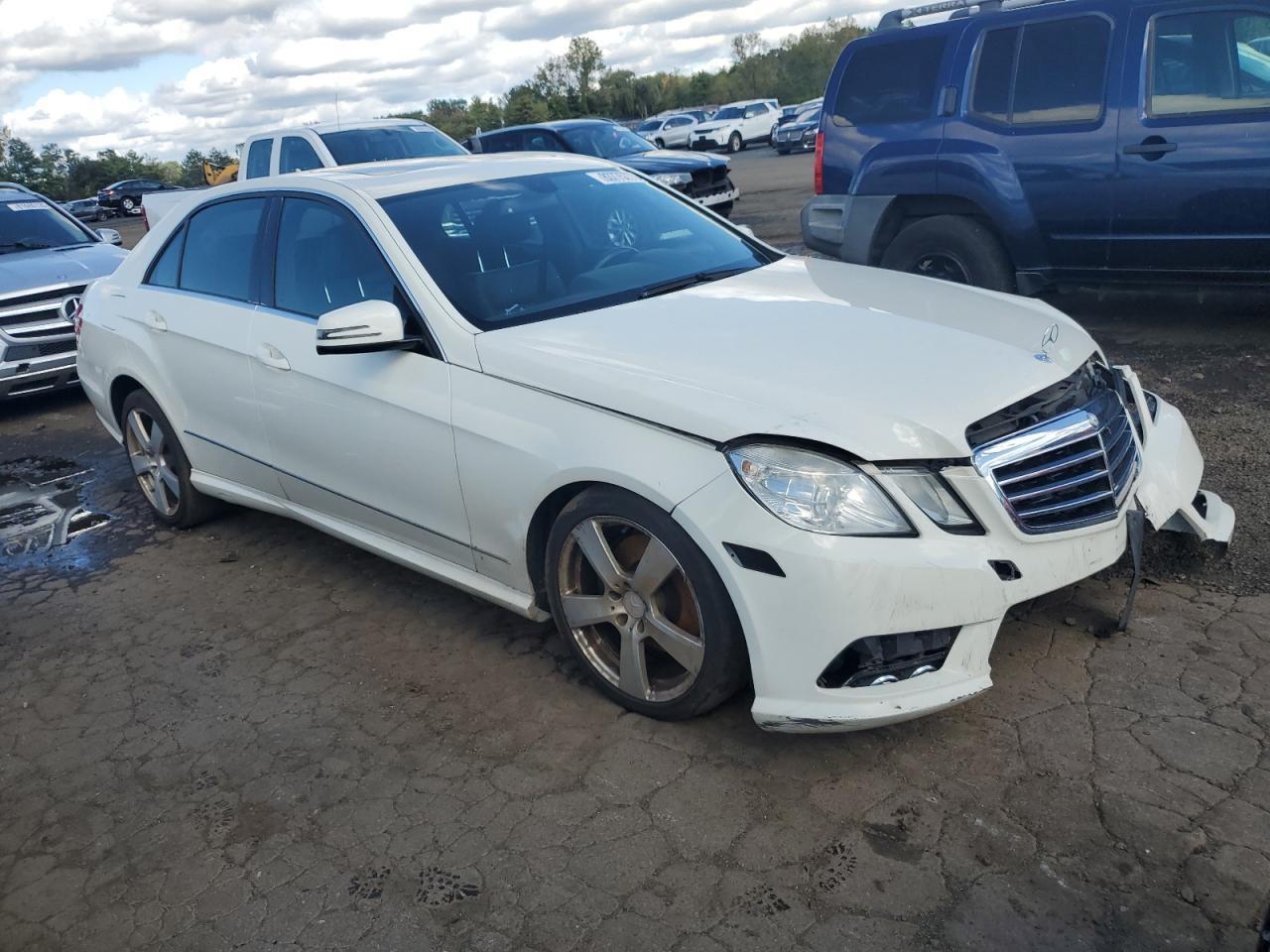 2010 MERCEDES-BENZ E-Class