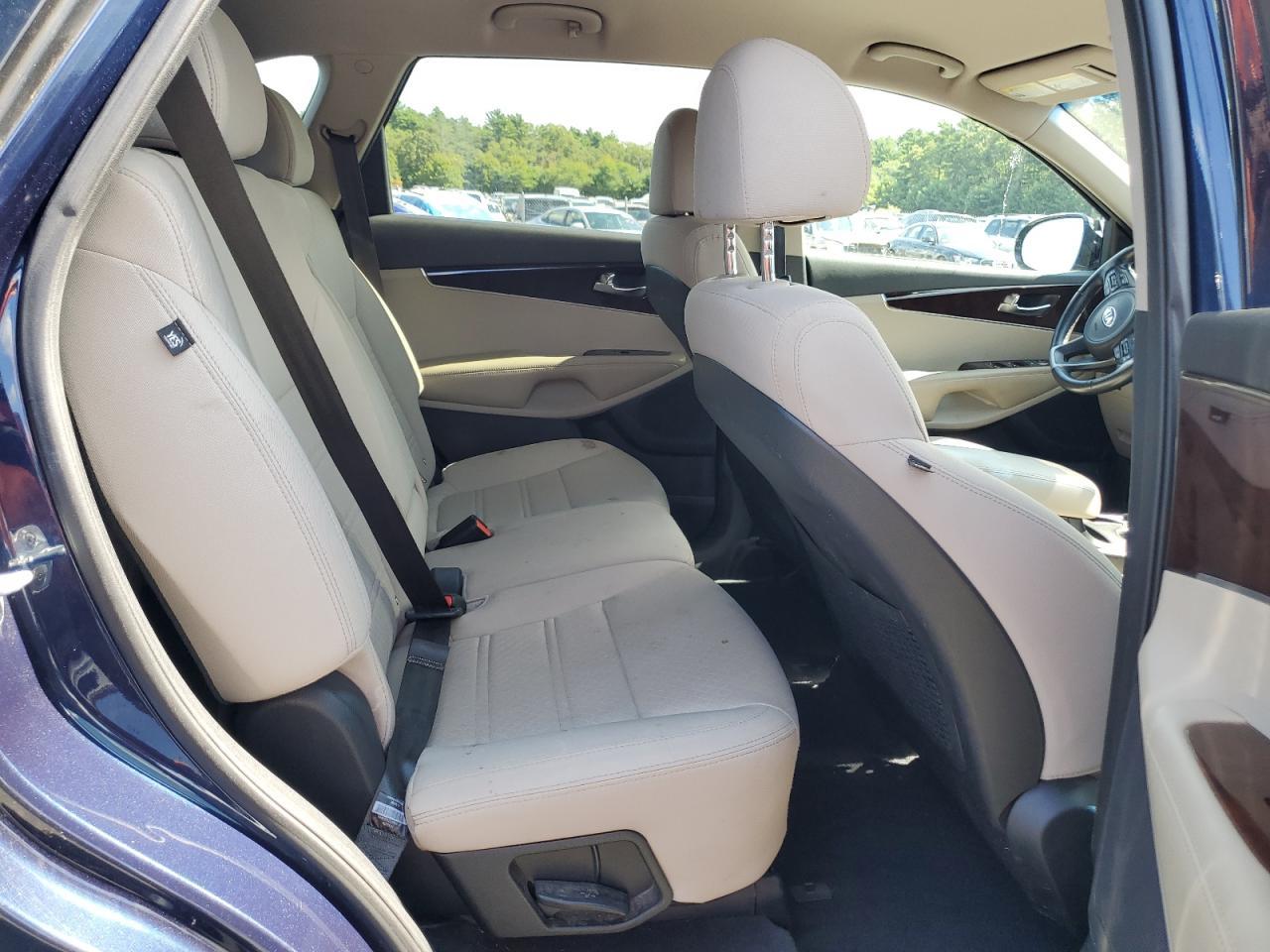 2018 KIA SORENTO