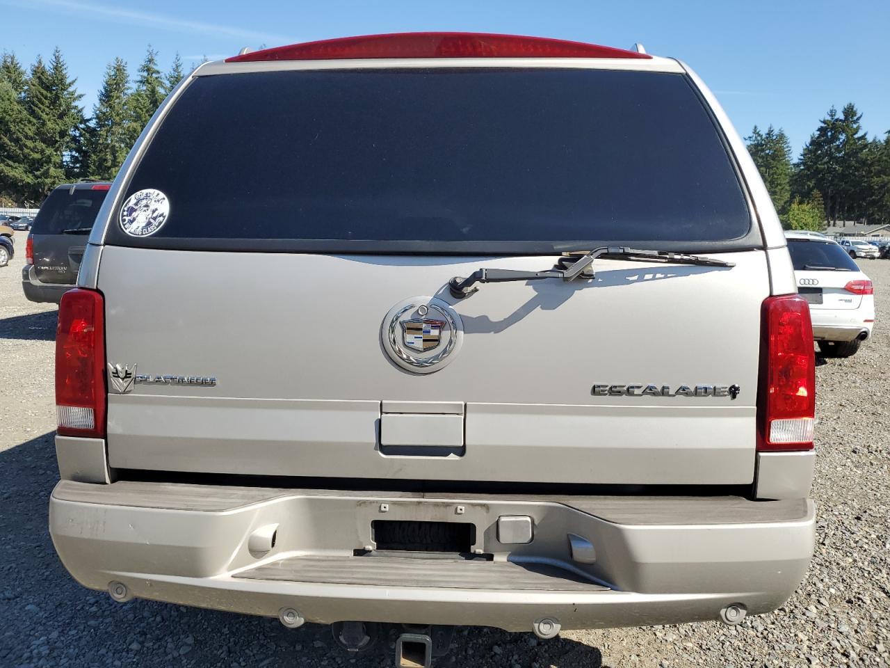 2004 CADILLAC ESCALADE
