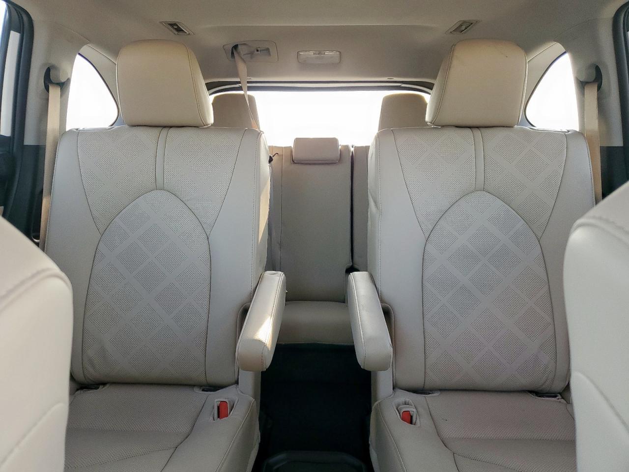 2024 TOYOTA HIGHLANDER