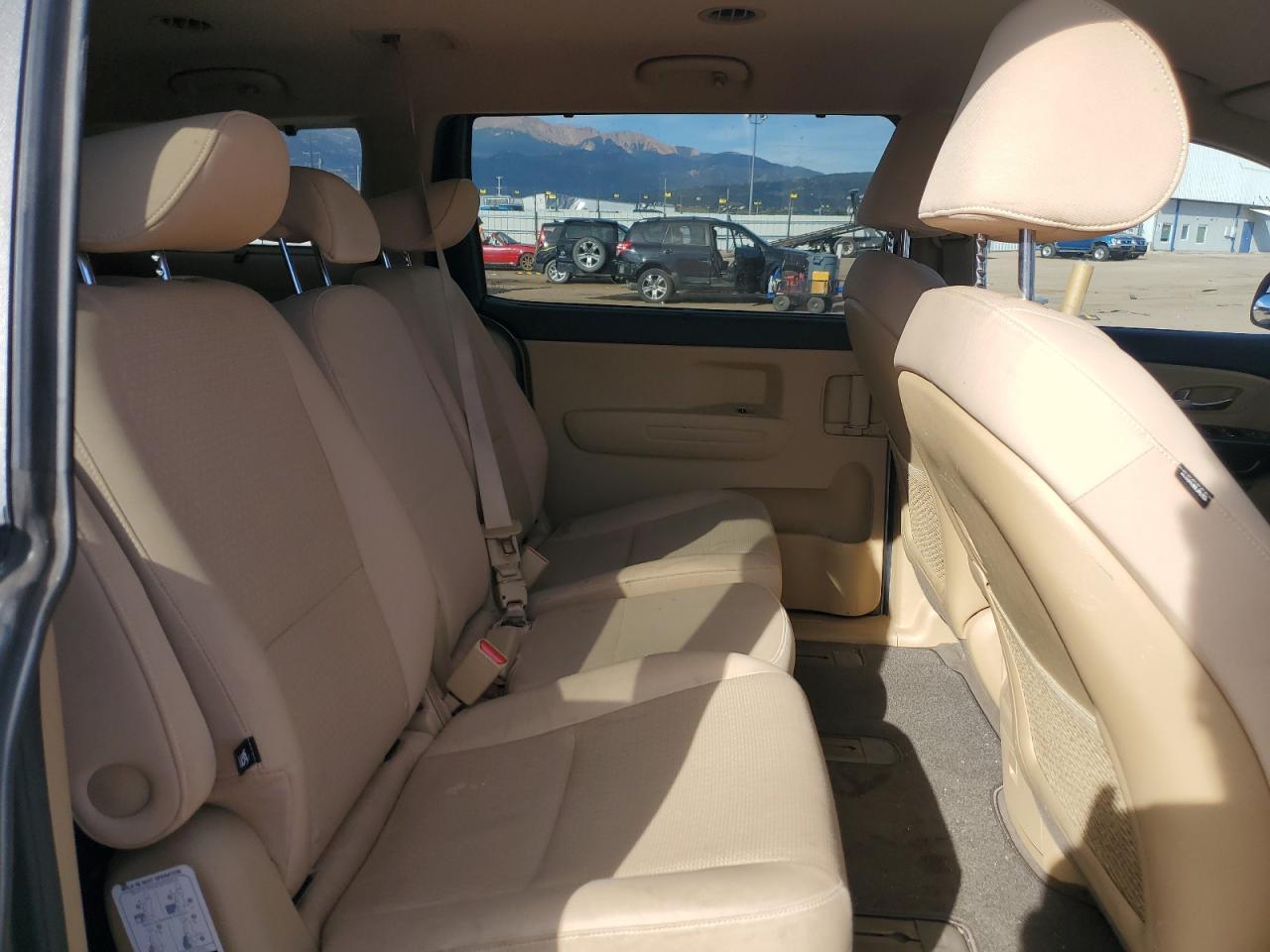 2016 KIA SEDONA