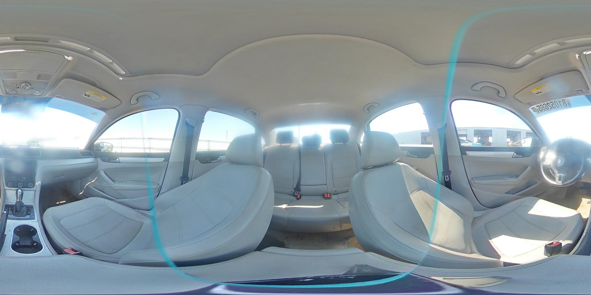2013 VOLKSWAGEN Passat