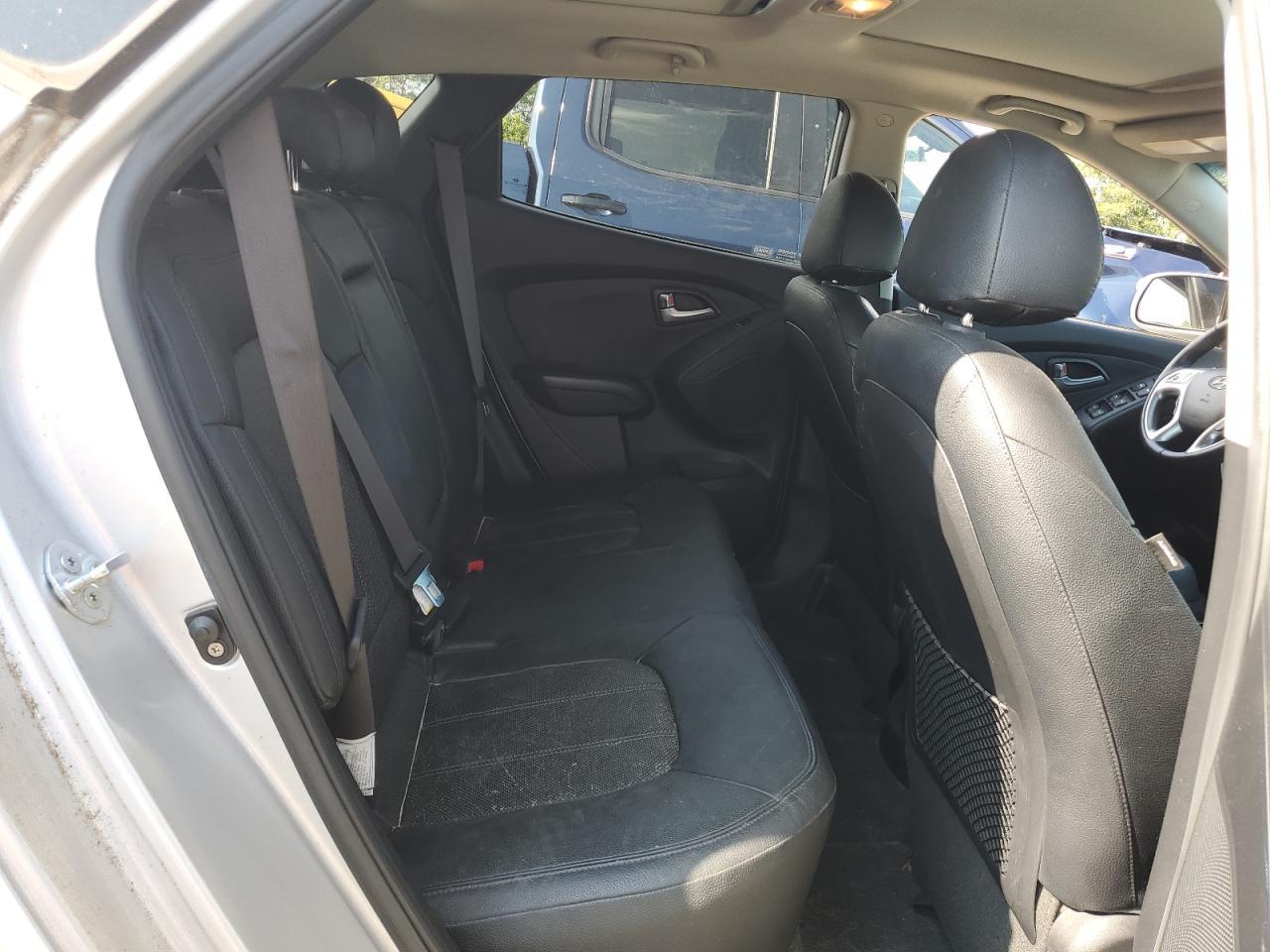 2012 HYUNDAI TUCSON