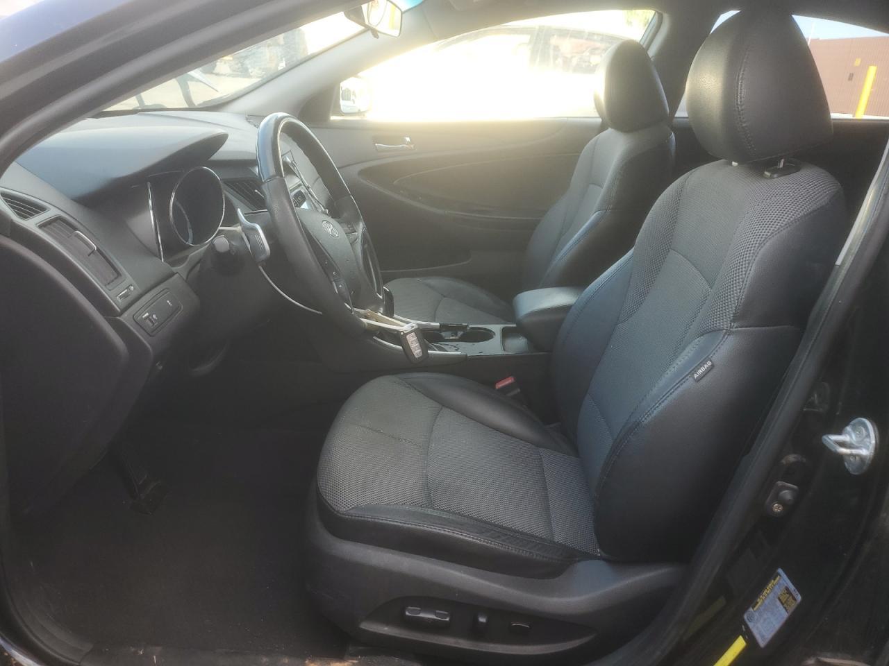 2011 HYUNDAI SONATA