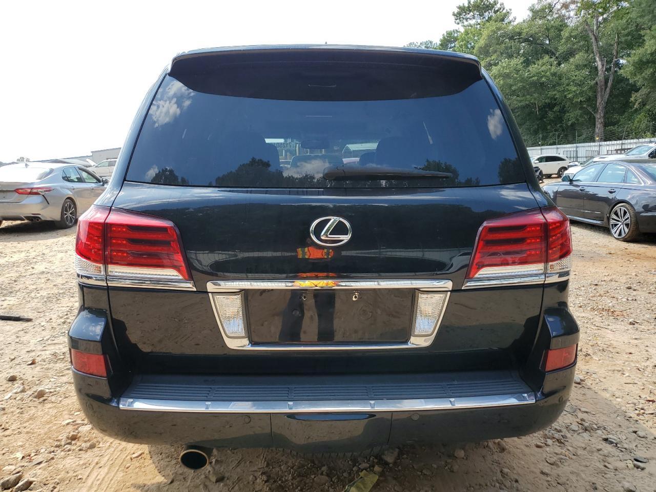 2014 LEXUS LX 570