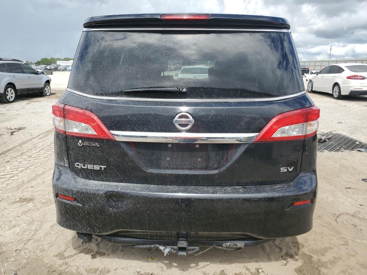 2016 NISSAN Quest