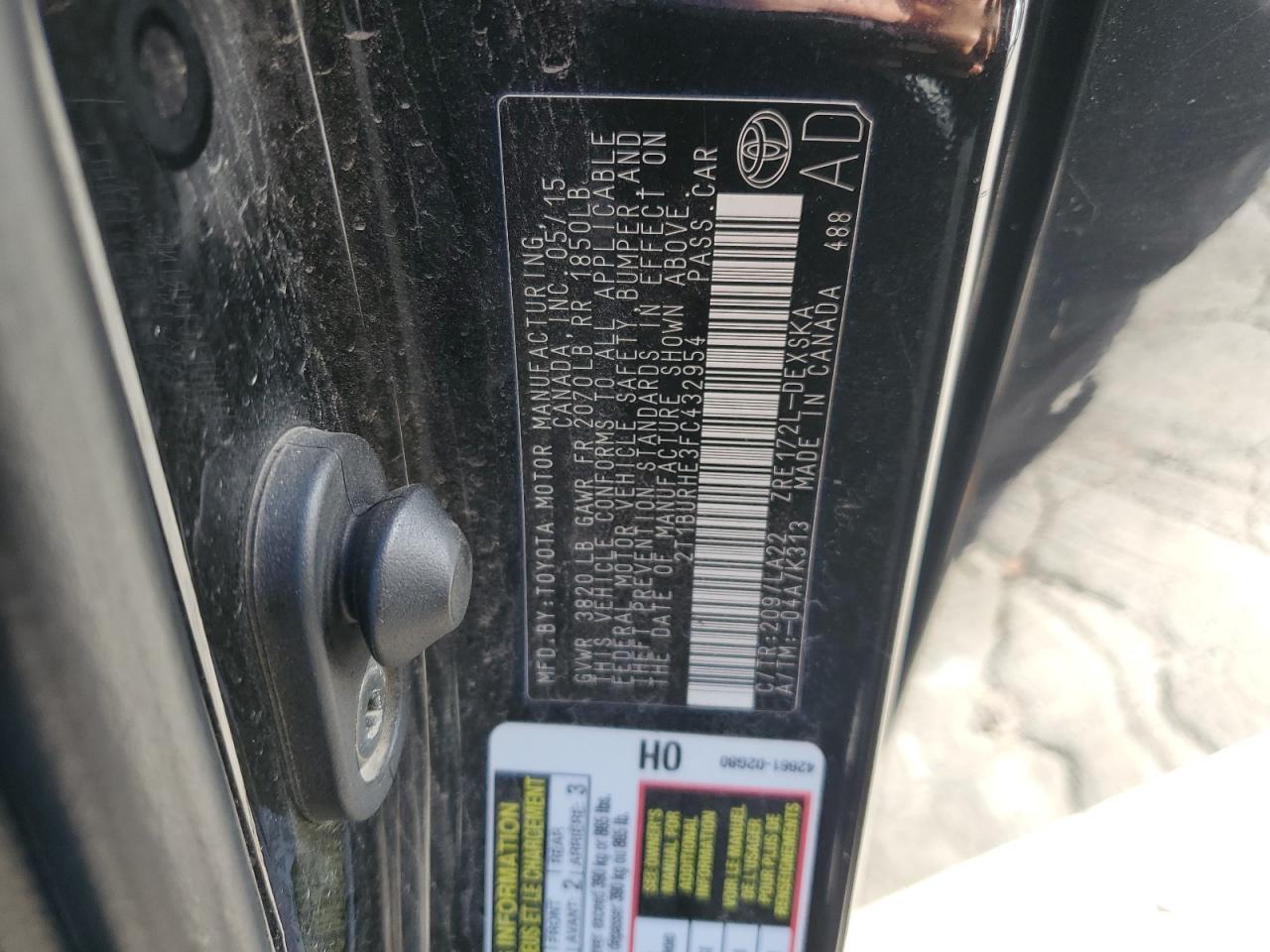 2015 TOYOTA COROLLA