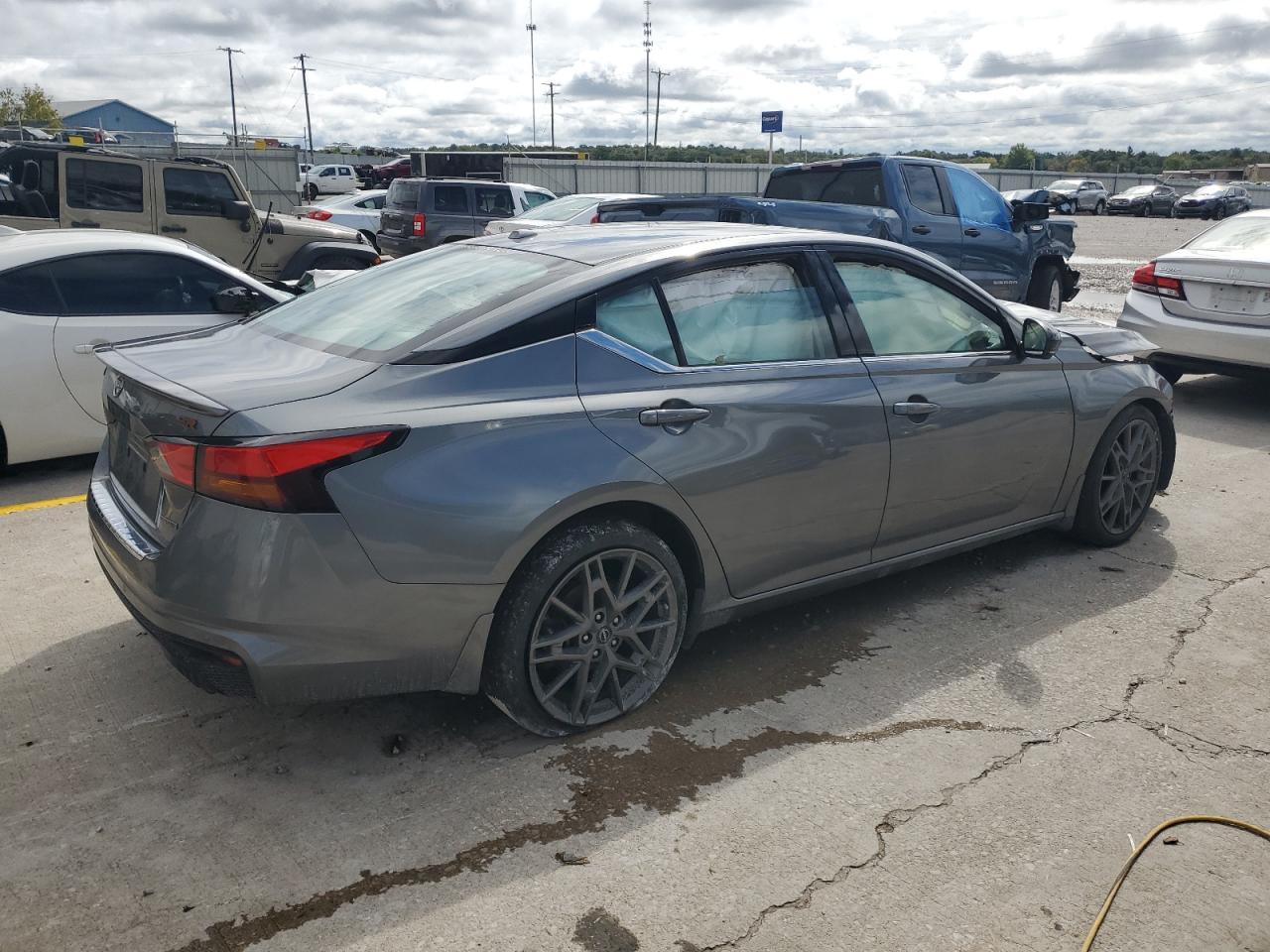 2023 NISSAN ALTIMA