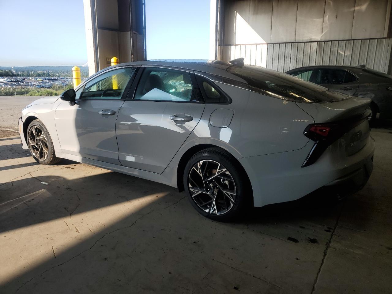 2025 KIA K5