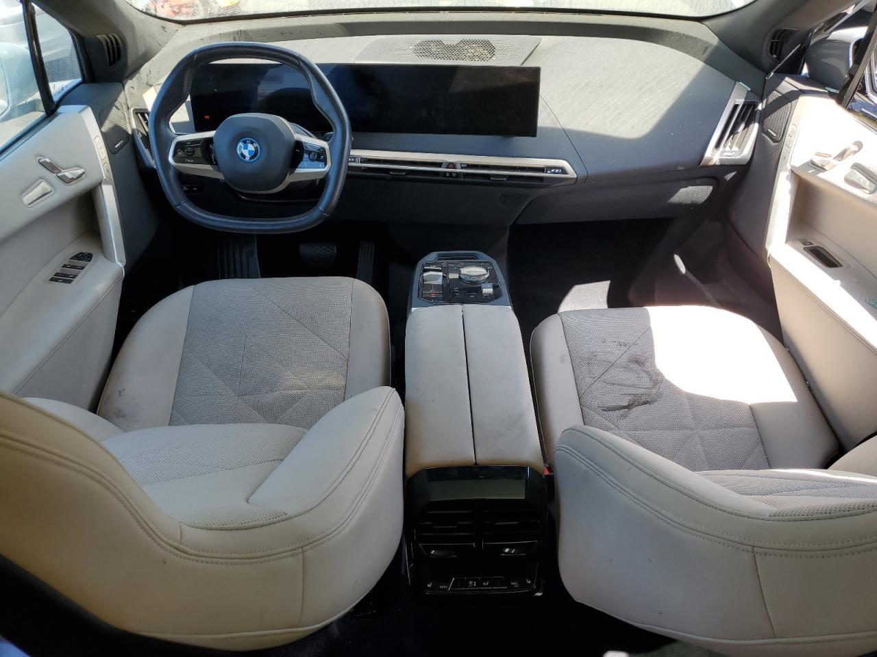 2024 BMW iX