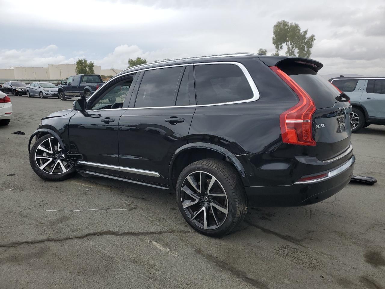 2024 VOLVO XC90