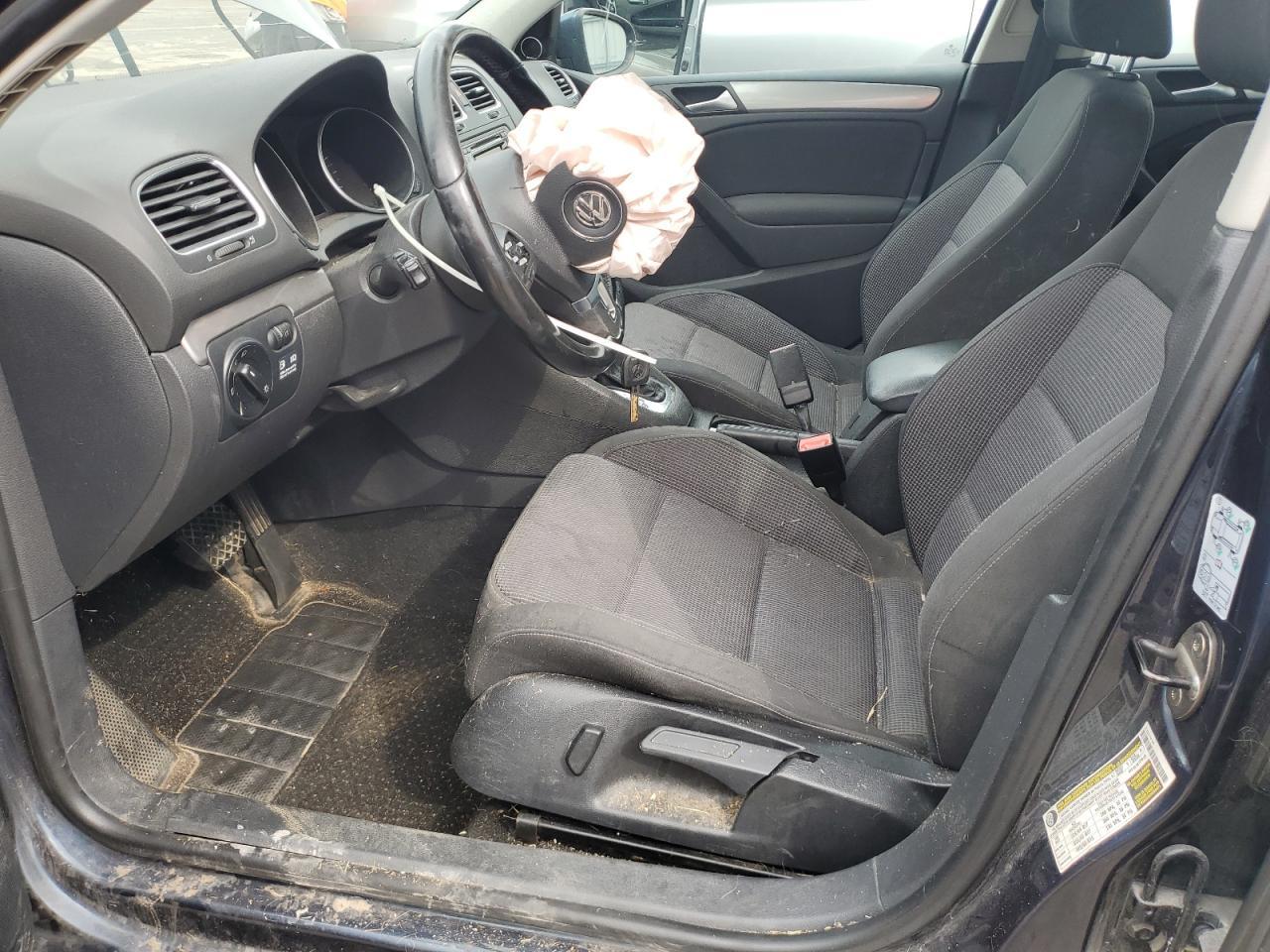 2011 VOLKSWAGEN GOLF