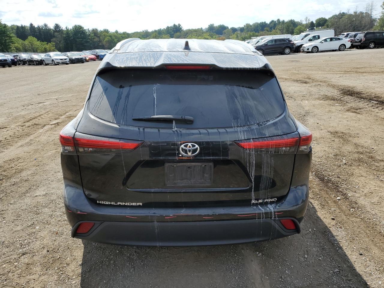 2021 TOYOTA HIGHLANDER