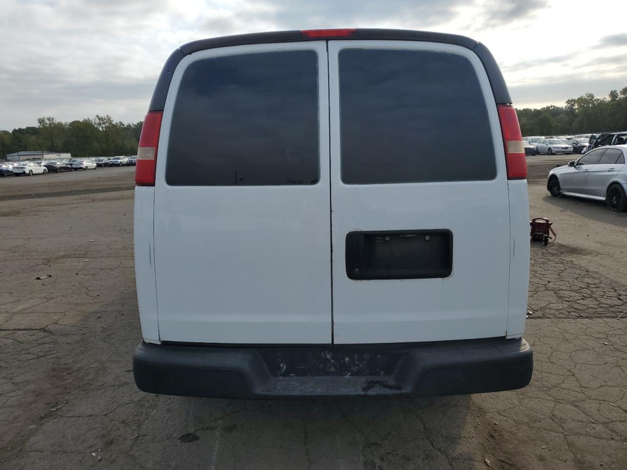 2010 CHEVROLET Express 1500