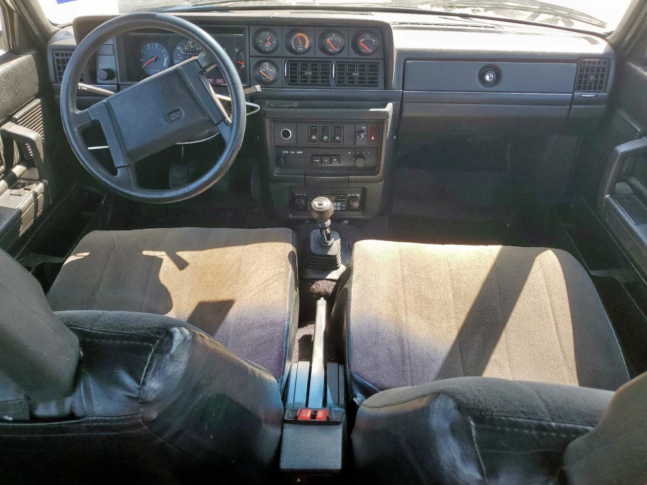 1984 VOLVO 242
