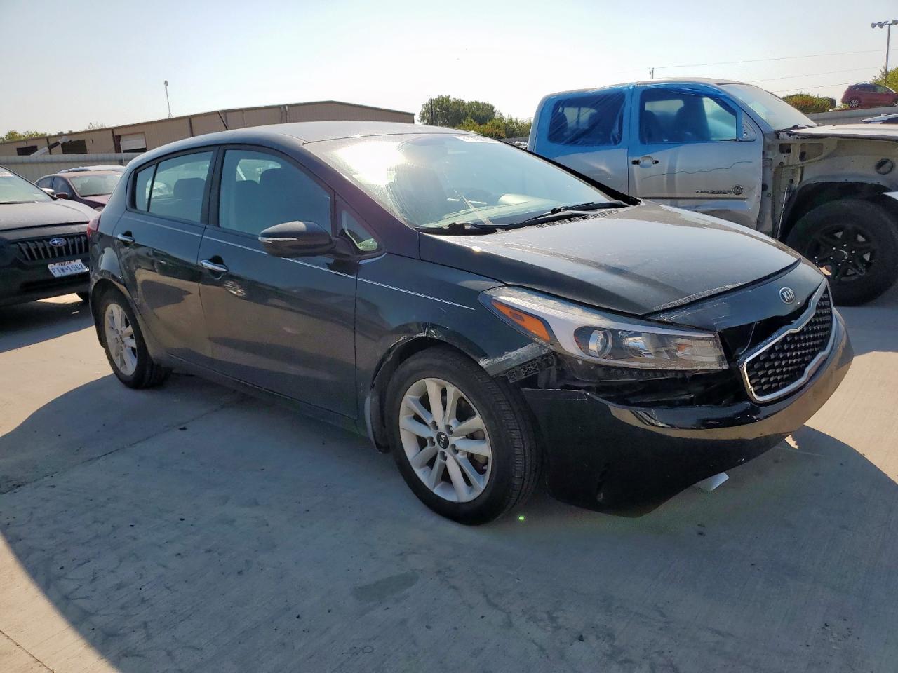 2017 KIA FORTE
