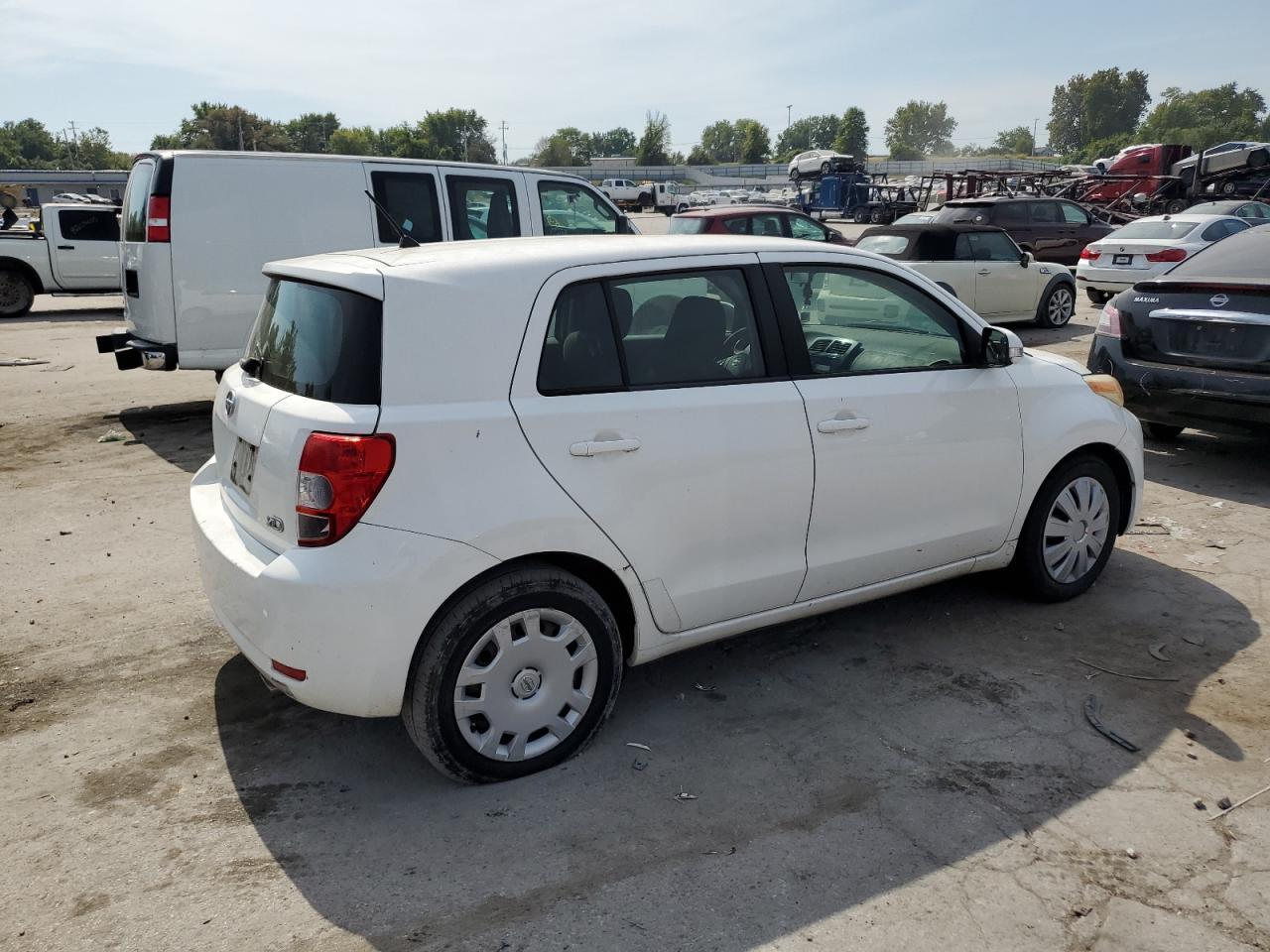 2010 TOYOTA SCION