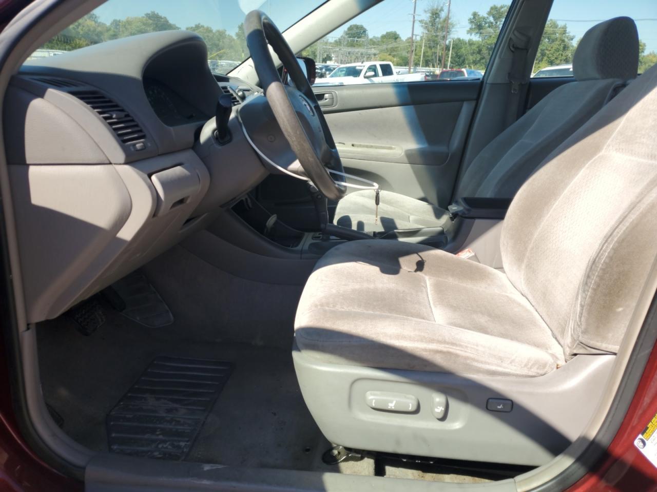 2004 TOYOTA CAMRY