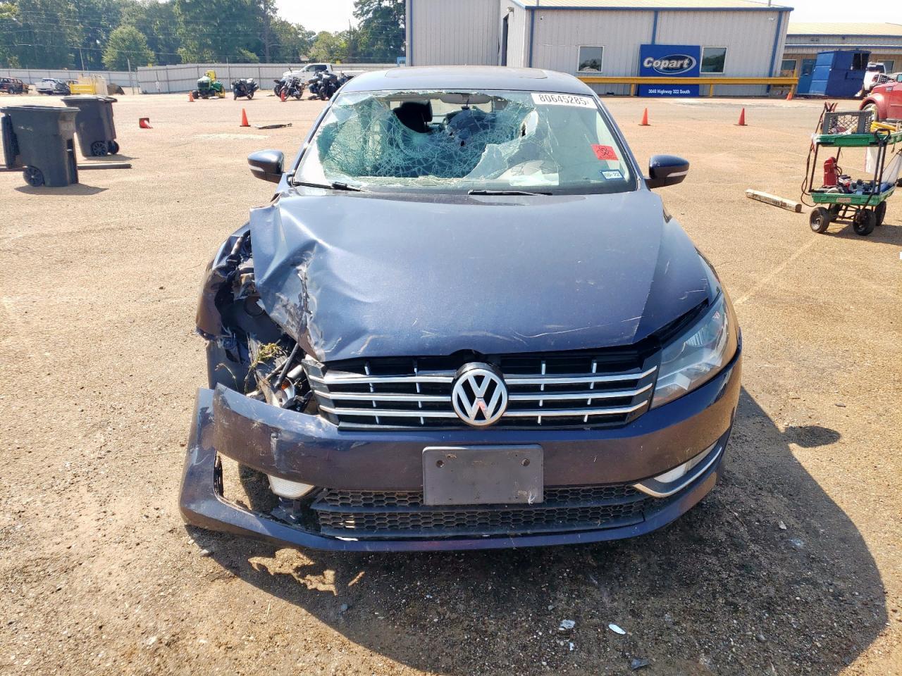 2015 VOLKSWAGEN Passat
