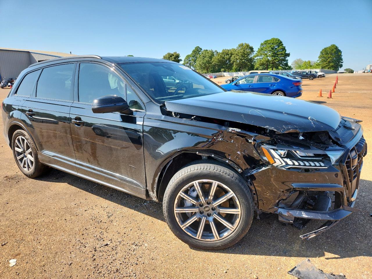 2023 AUDI Q7