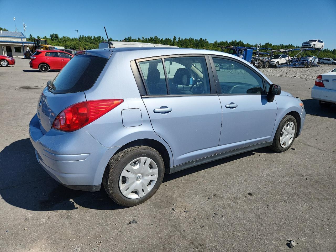 2011 NISSAN VERSA