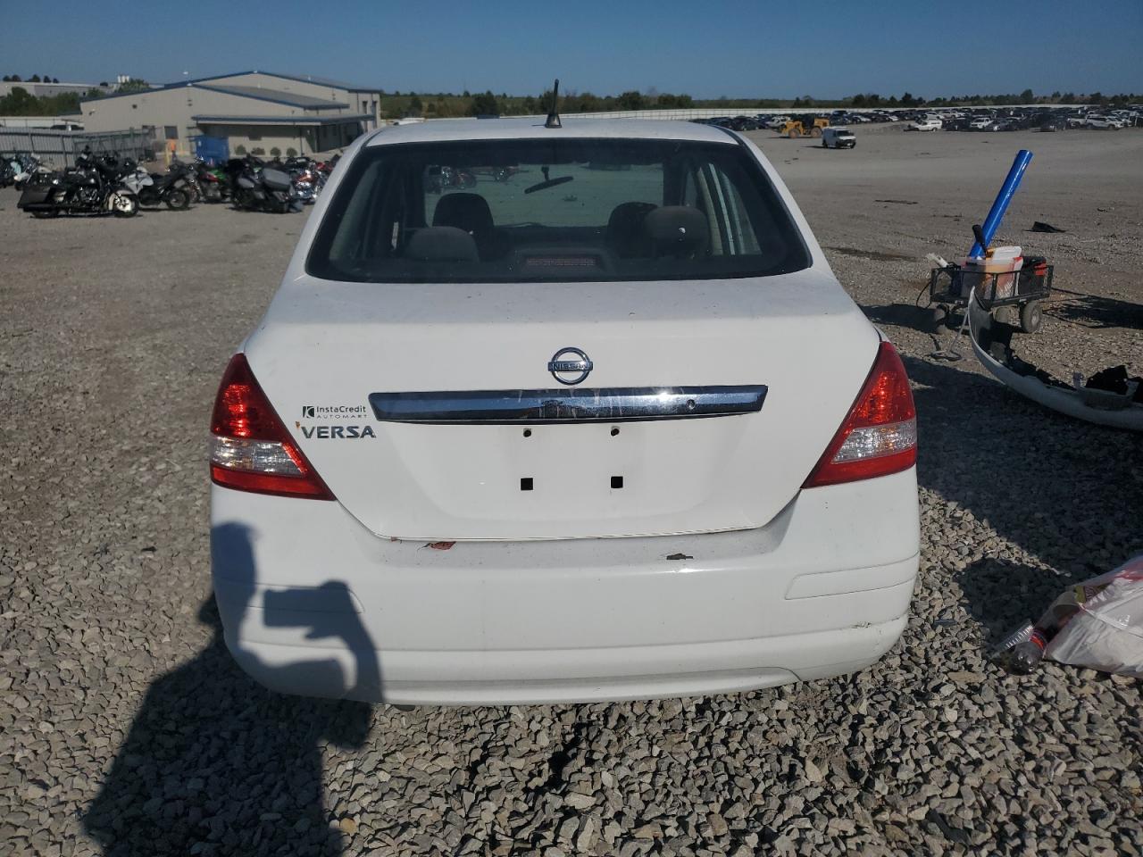 2010 NISSAN VERSA