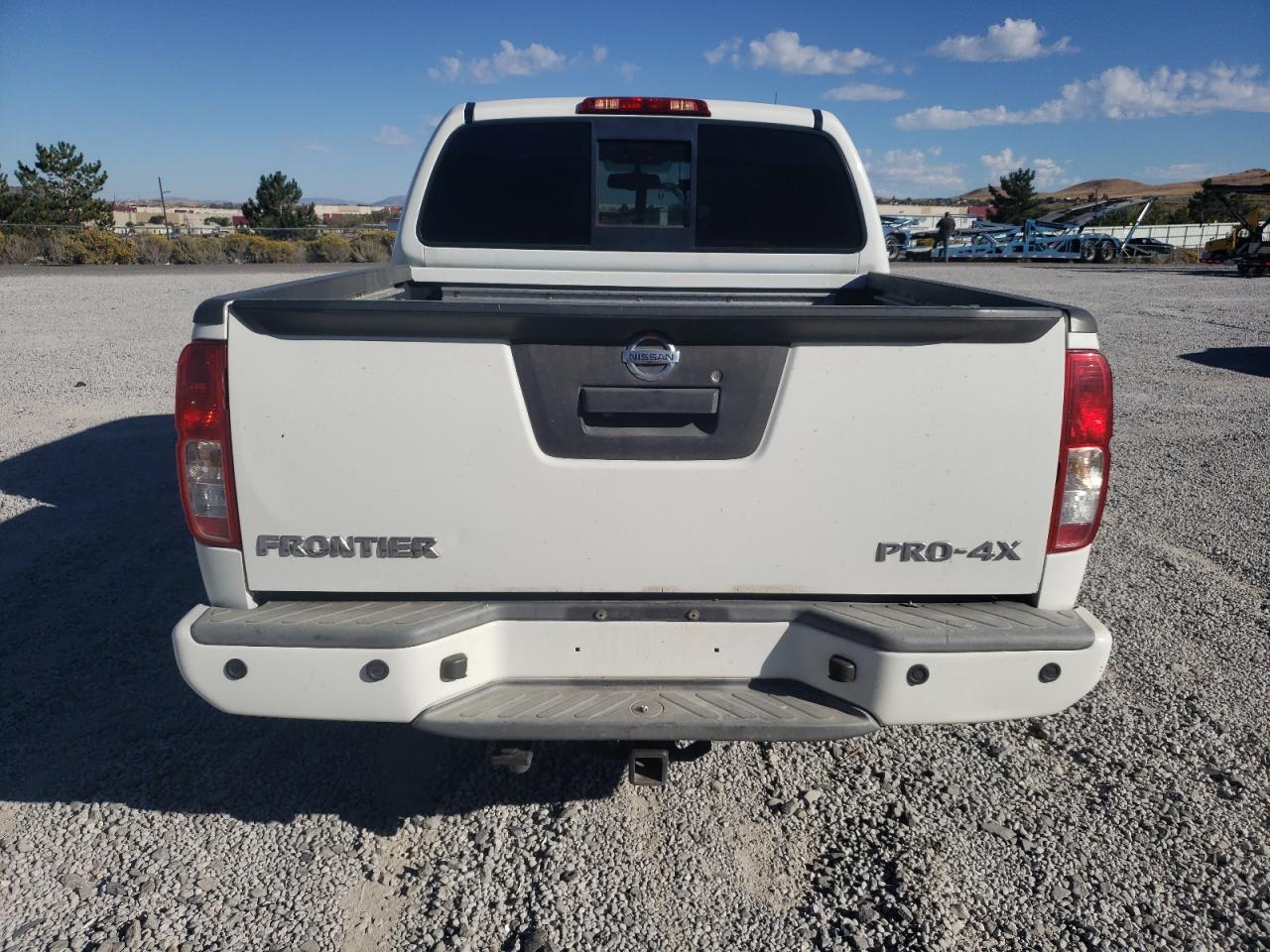 2016 NISSAN Frontier
