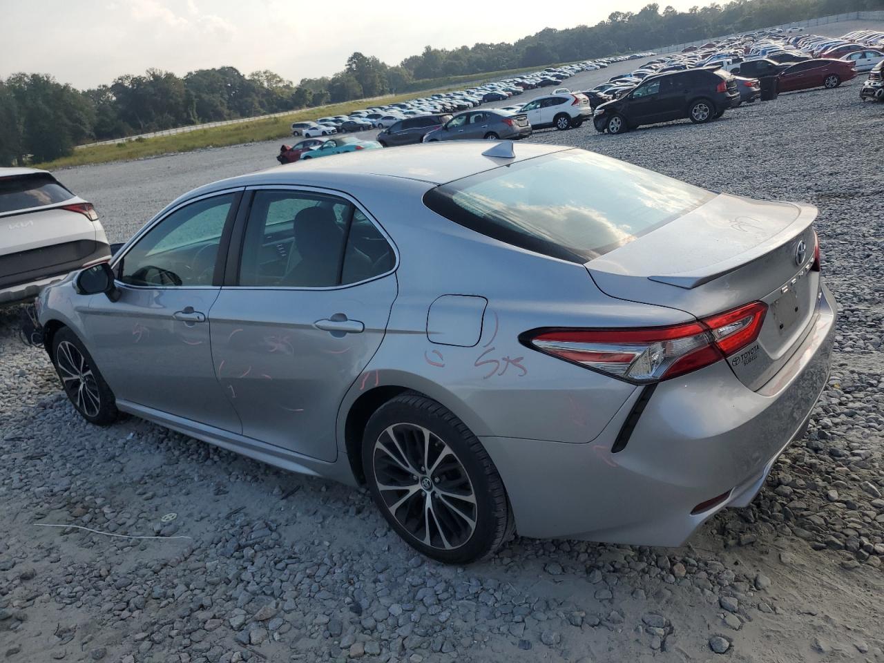 2019 TOYOTA CAMRY