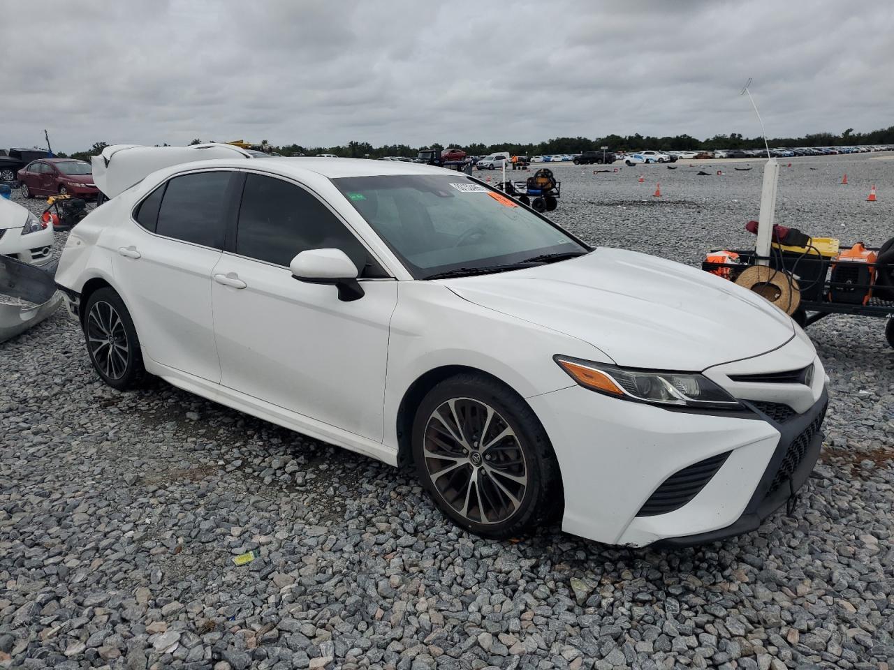 2018 TOYOTA CAMRY