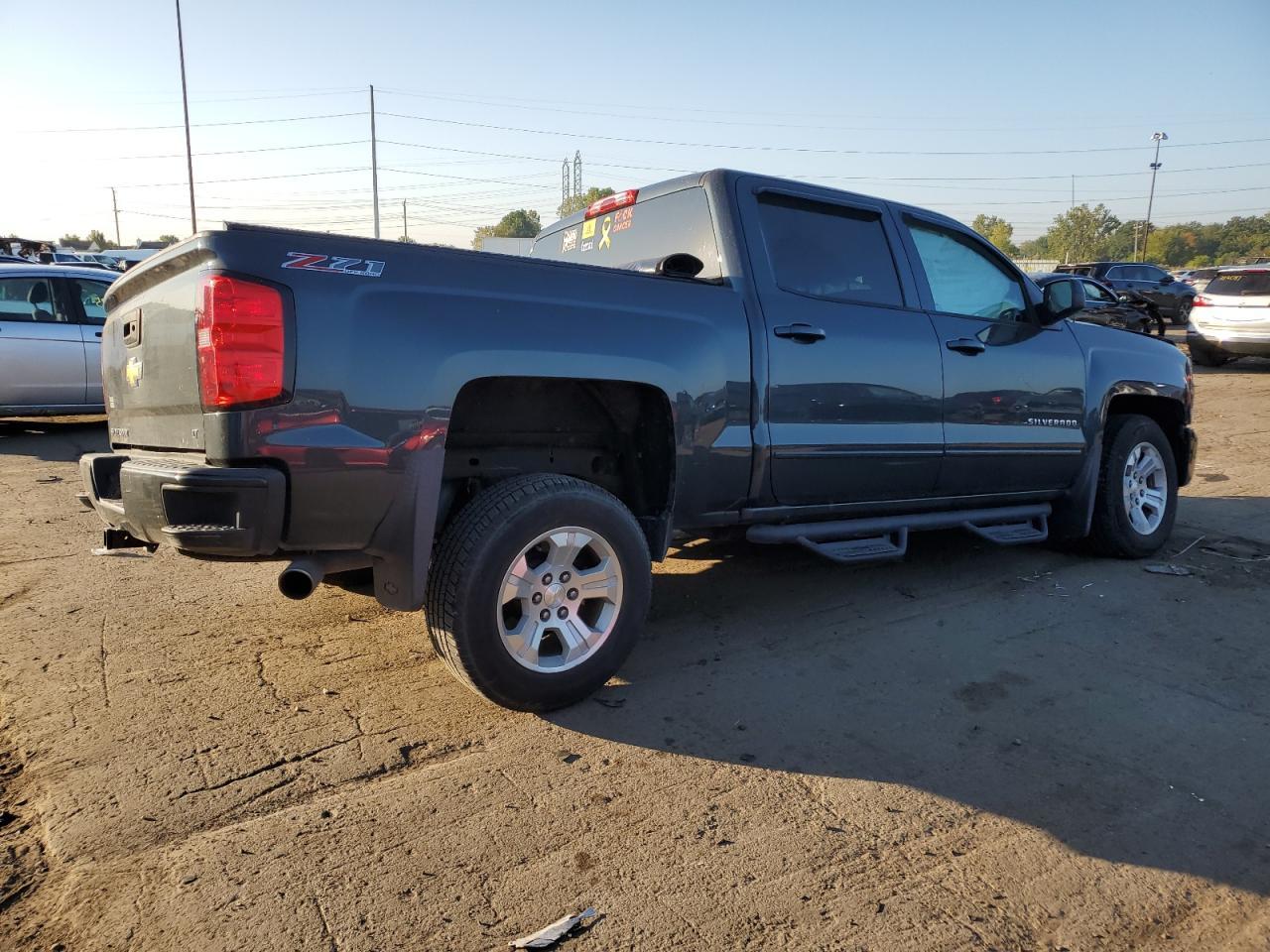2017 CHEVROLET Silverado