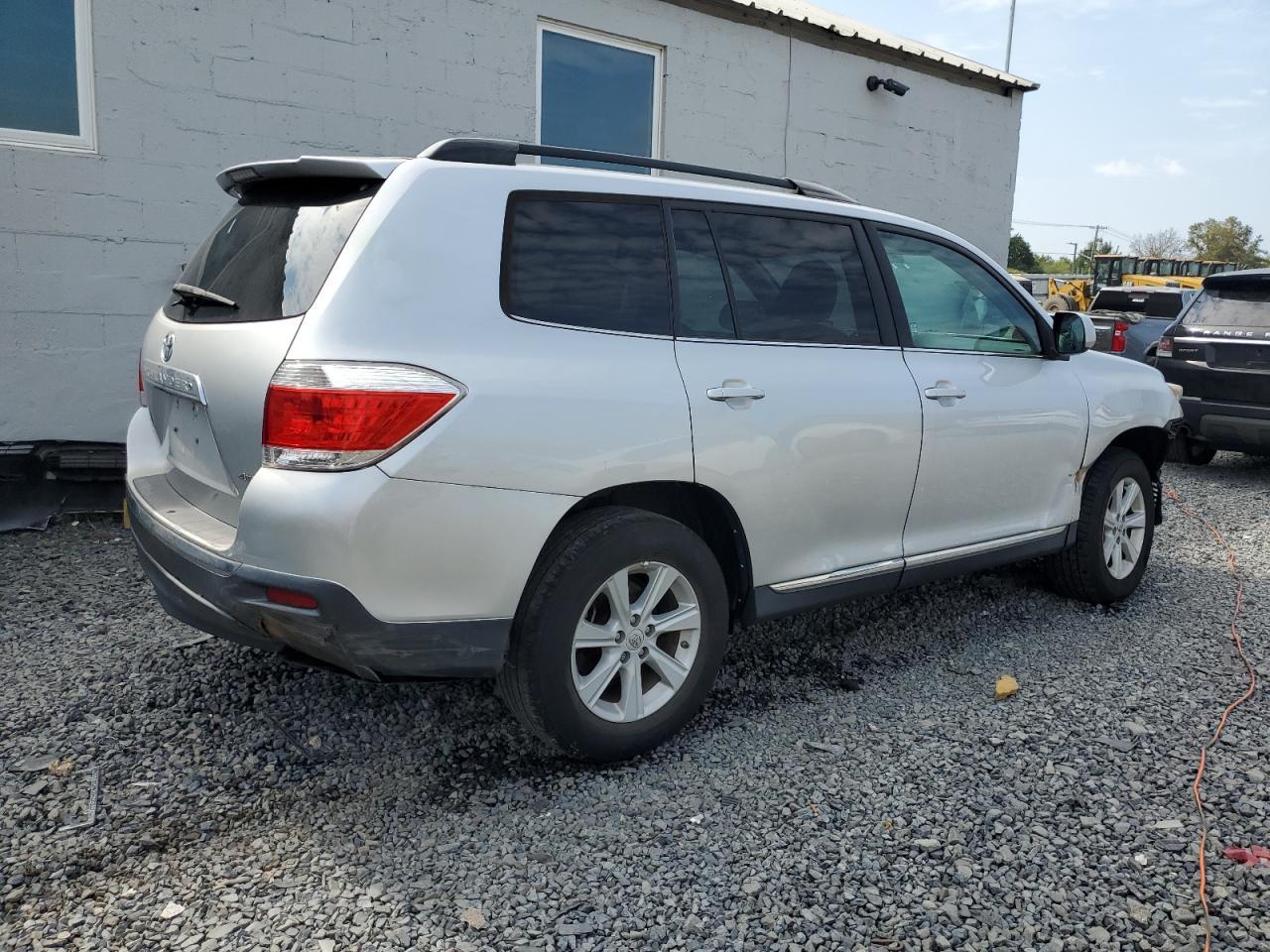 2013 TOYOTA HIGHLANDER