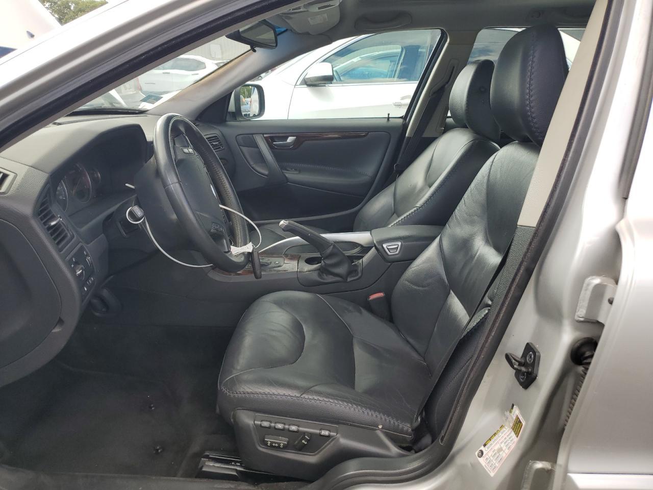 2007 VOLVO XC70