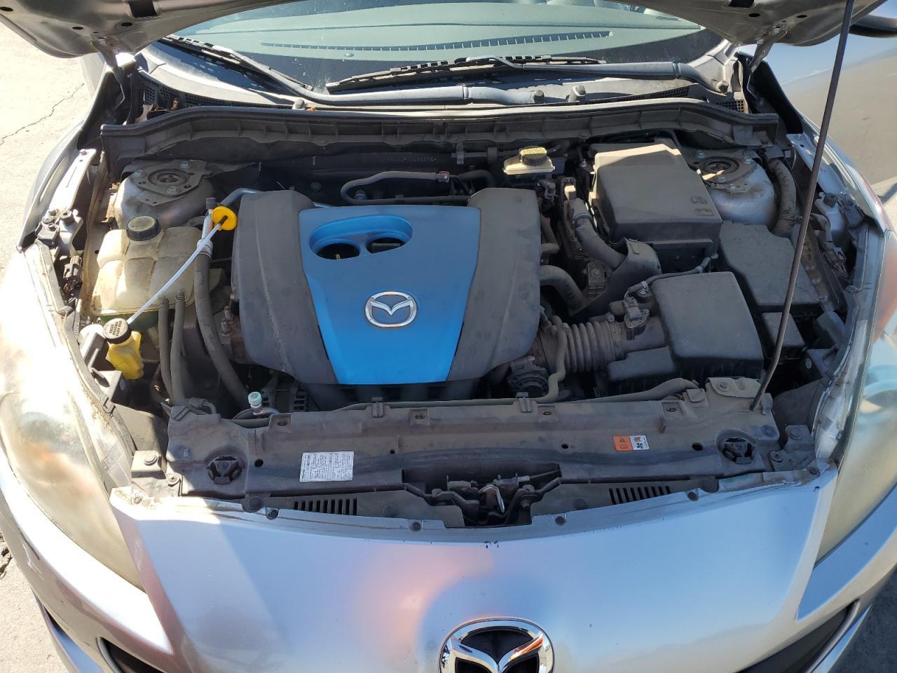 2013 MAZDA 3