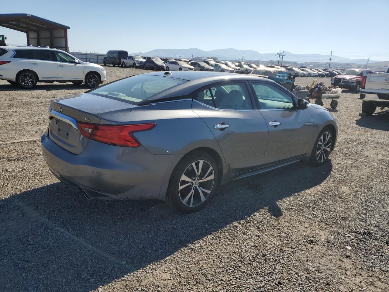 2016 NISSAN Maxima
