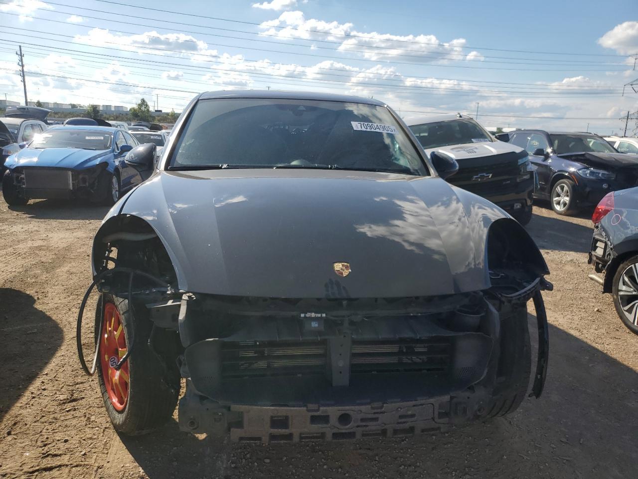 2017 PORSCHE CAYENNE