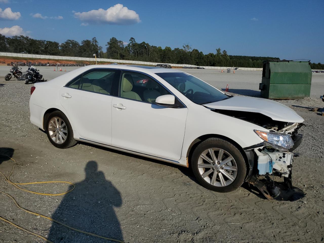 2014 TOYOTA CAMRY