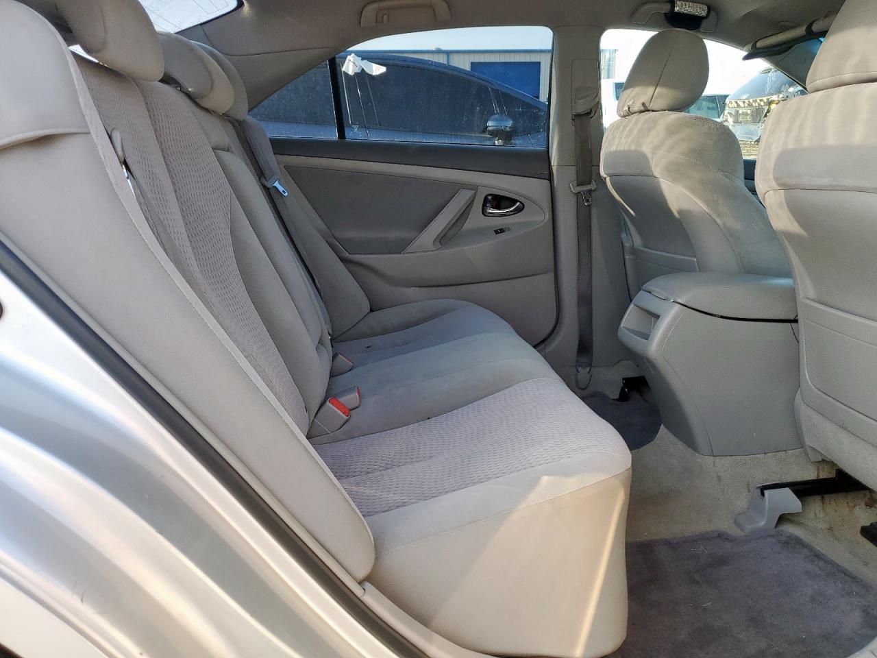 2011 TOYOTA CAMRY