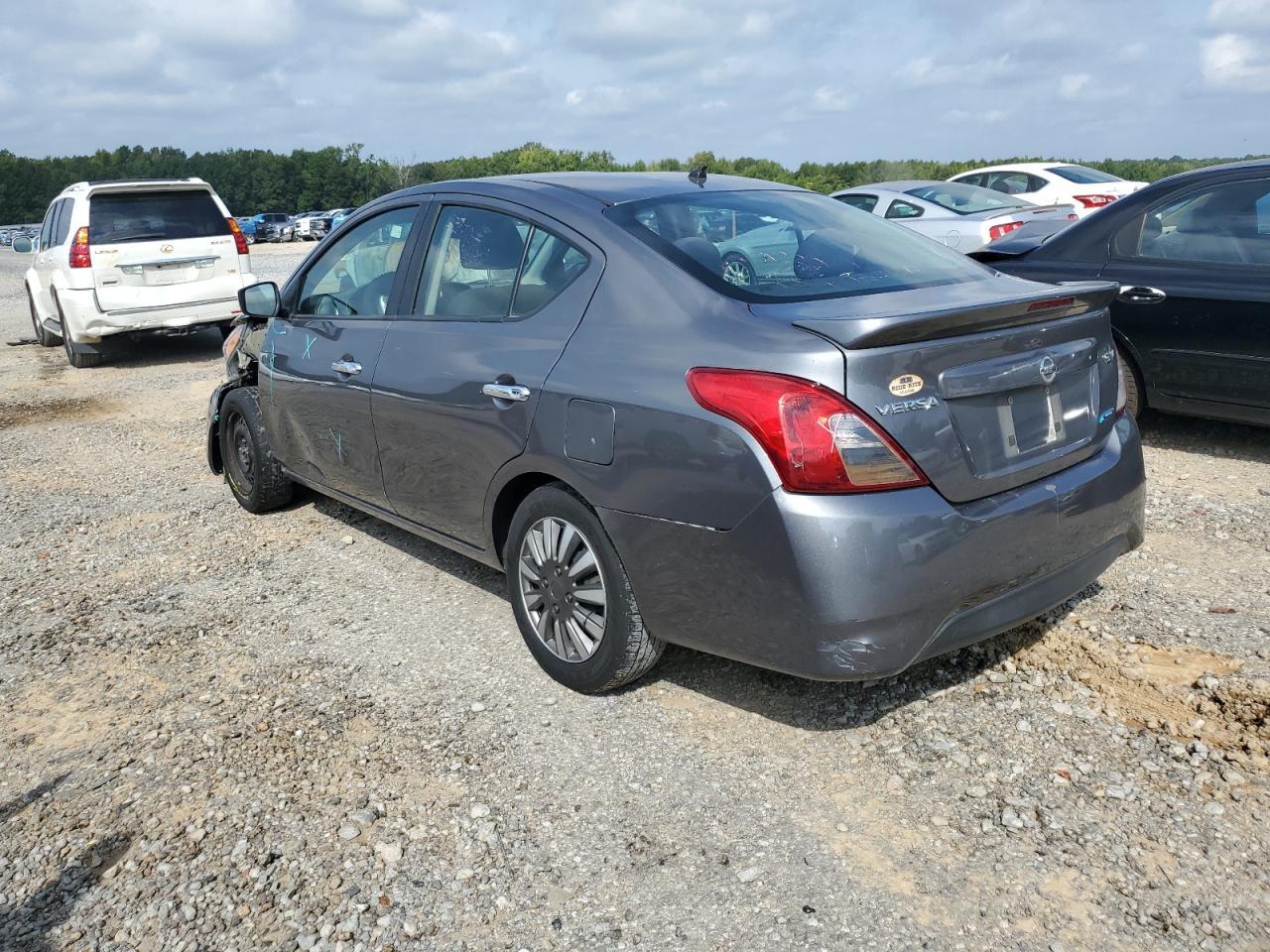 2016 NISSAN VERSA