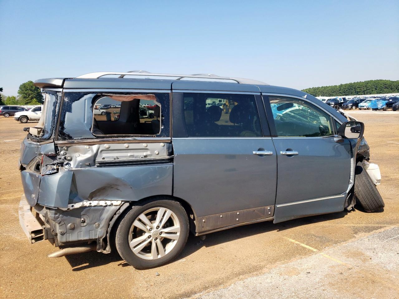 2013 NISSAN Quest