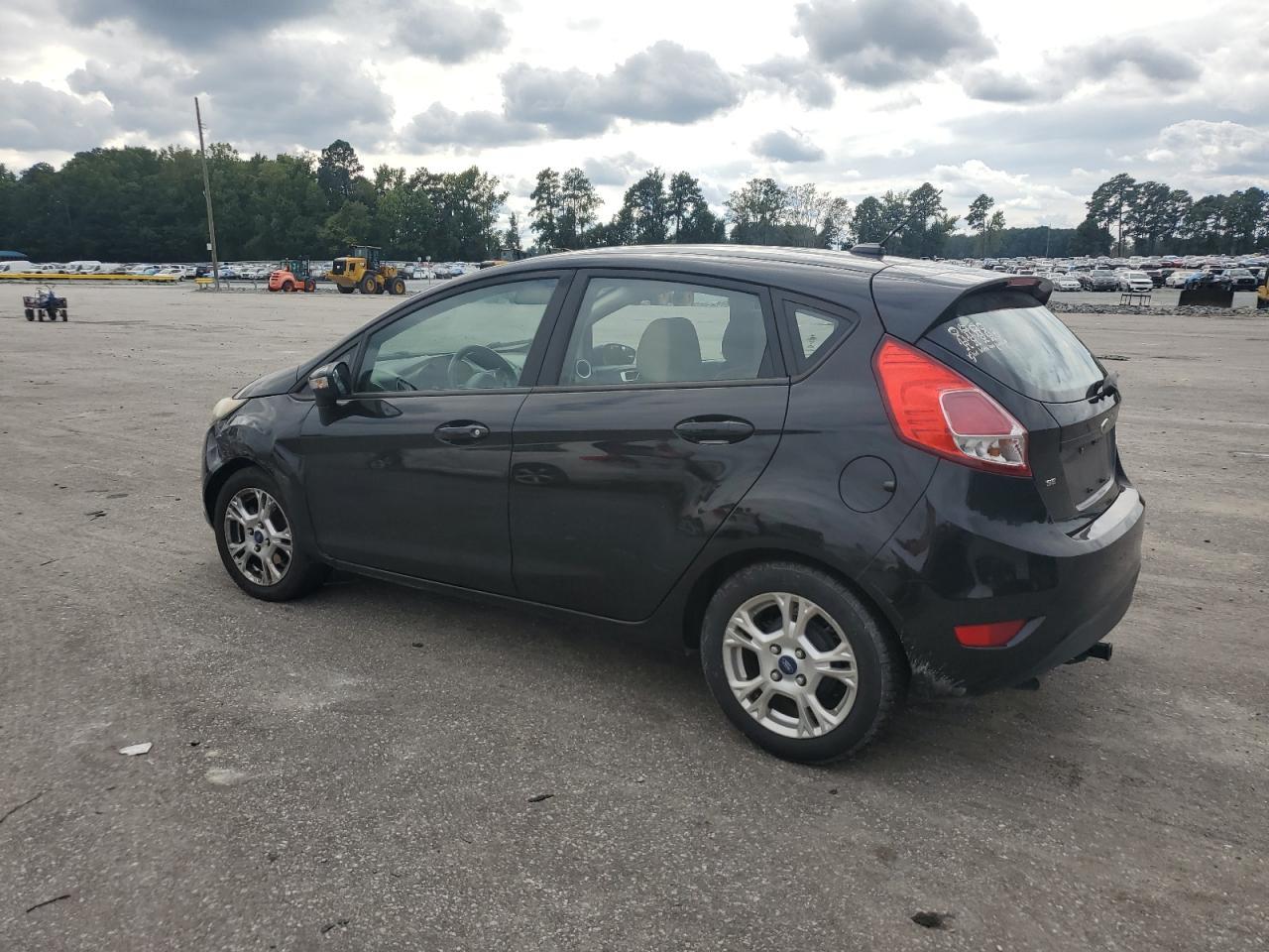 2015 FORD Fiesta