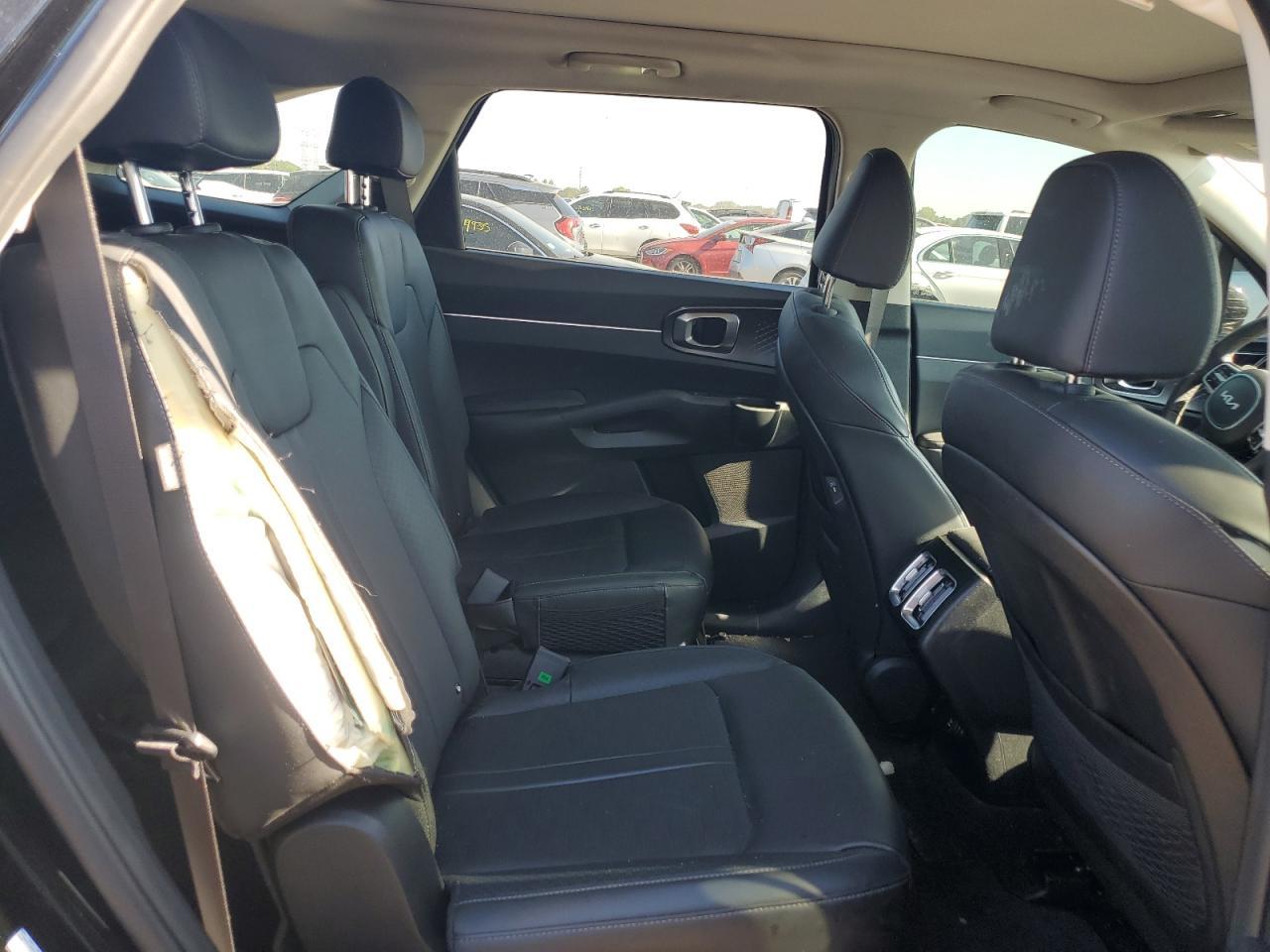 2025 KIA SORENTO
