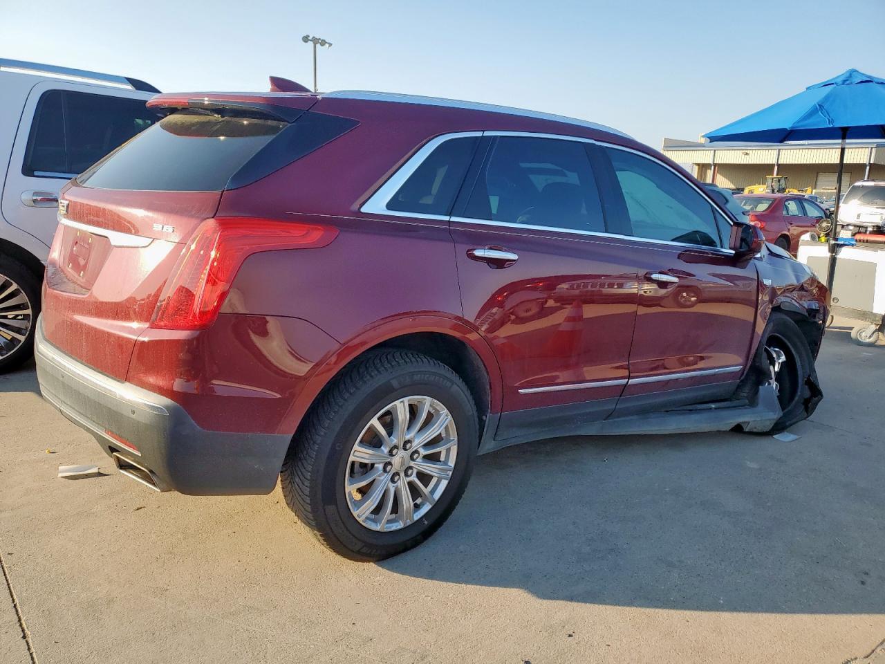 2017 CADILLAC XT5